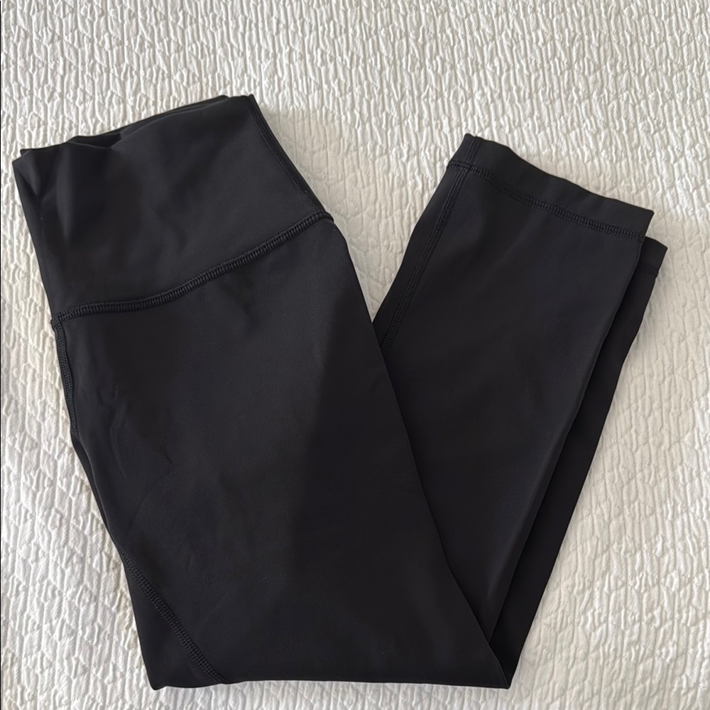 Lululemon Wunder Under Cropped Leggings
